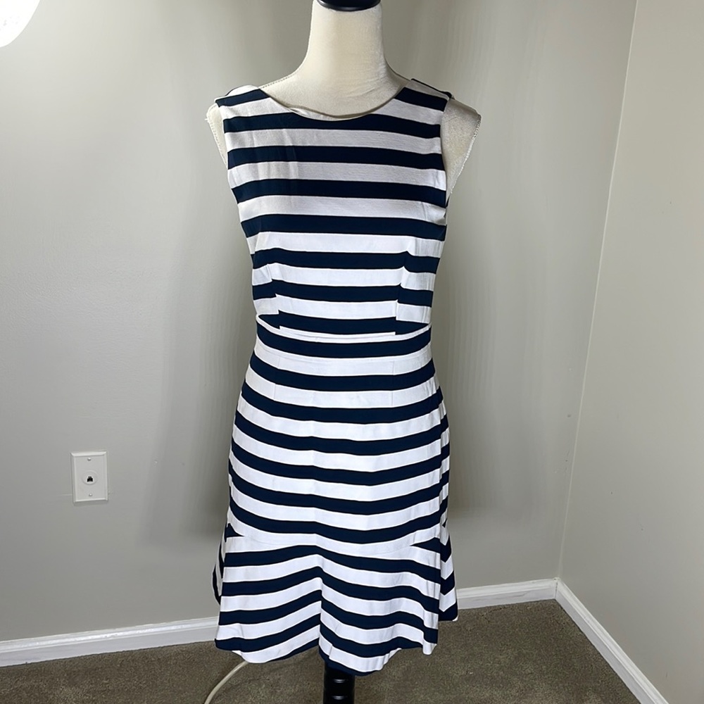 BANANA REPUBLIC STRIPPED SLEEVELESS DRESS